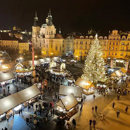 Old Town Square * Praga
